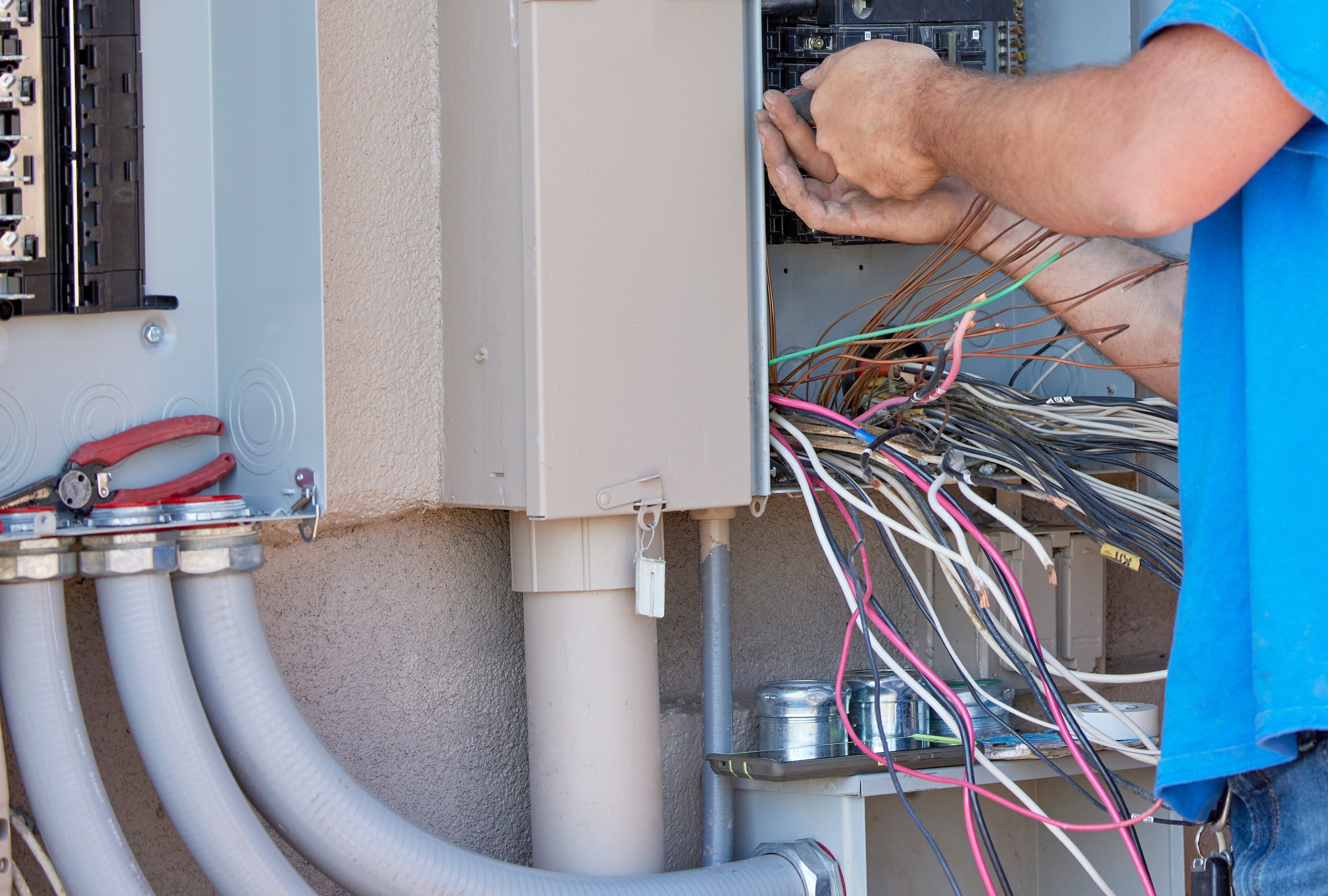 Main Panel Upgrades: 100A to 400A Services | Grid Titans